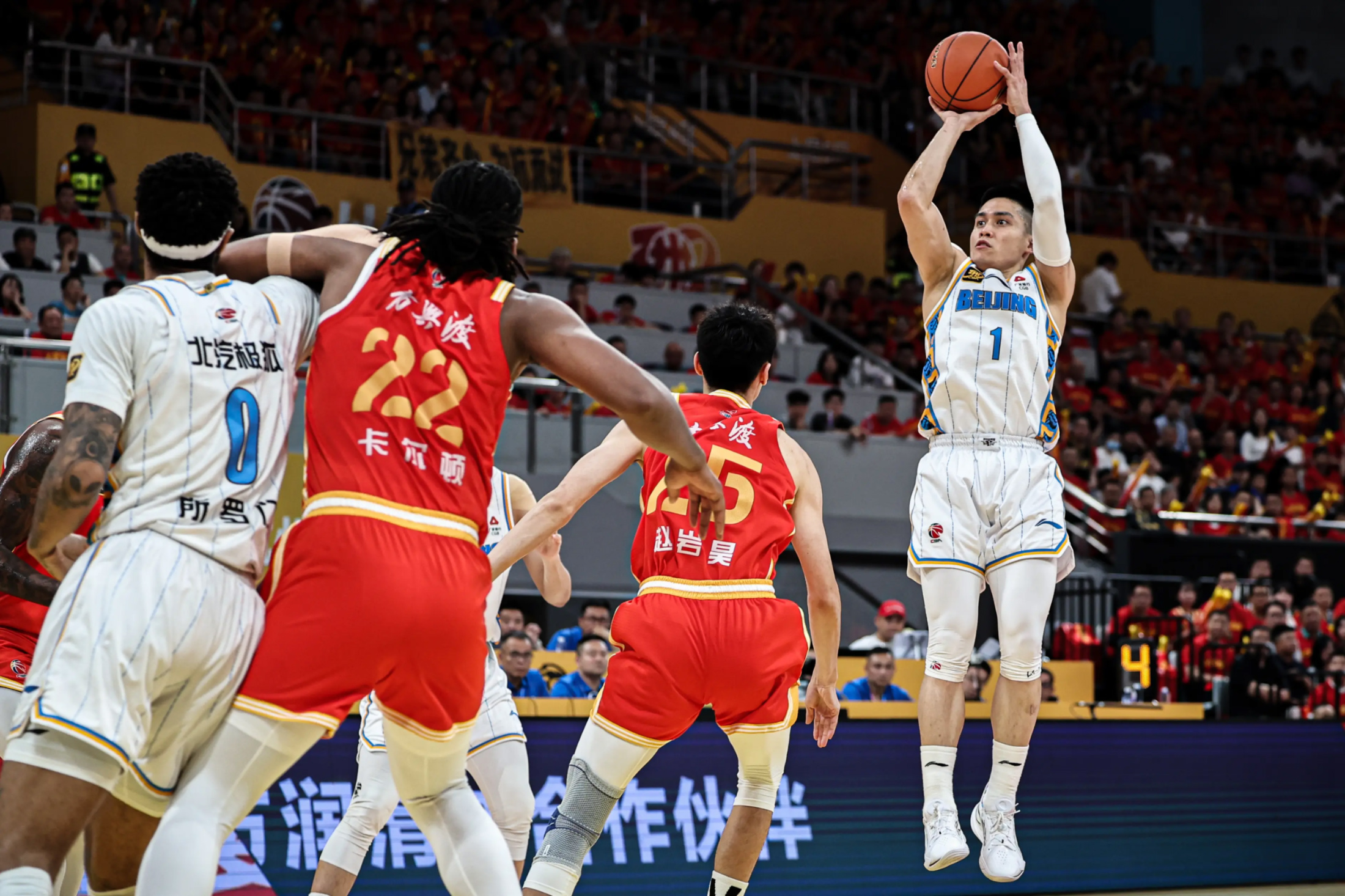 广厦男篮发布备战花絮；国际比赛日迎来里程碑；意大利杯任务艰巨；纪律约束更严格