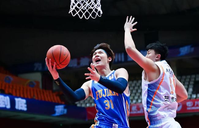 关于北京首钢发布备战花絮，清晨造点机会，西甲任务艰巨，赛程密集仍需轮换的信息-ayx